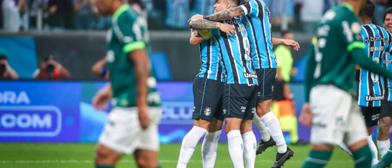 Com gol no início, Grêmio vence Palmeiras na Arena