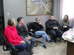 Morro Cerro Branco: reunião alinha ações em projeto turístico