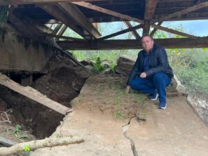 Deputado promete providências, após conferir condições de estradas em Cachoeira e Região