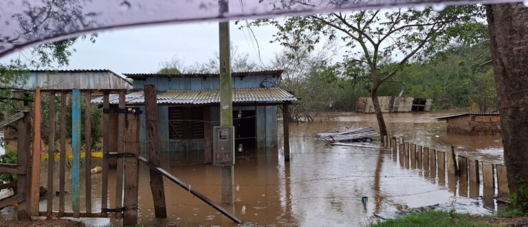 Defesa Civil emite alerta de temporal e queda de granizo