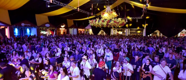 Oktoberfest deve registrar mais de 400 mil visitantes