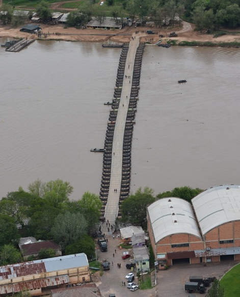 Na época em que foi montada em Cachoeira, ponte móvel chamou a atenção pela imponência