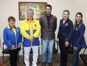 Câmara recebe governador do distrito LD-3 do Lions Clubs