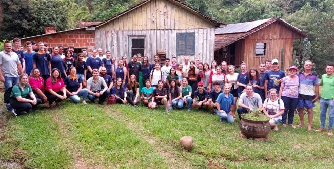 1º Seminário de Jovens Rurais incentiva dedicação para Agricultura em Cerro Branco