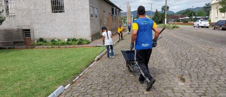 Mutirão realiza pintura e limpeza em avenidas de Cerro Branco