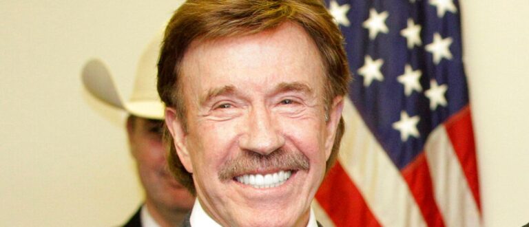 A “lenda” Chuck Norris está de volta