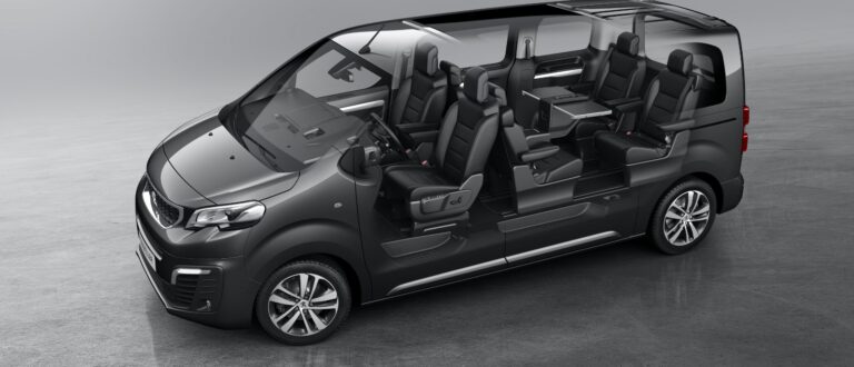 Peugeot E-Traveller promete agitar segmento em 2024