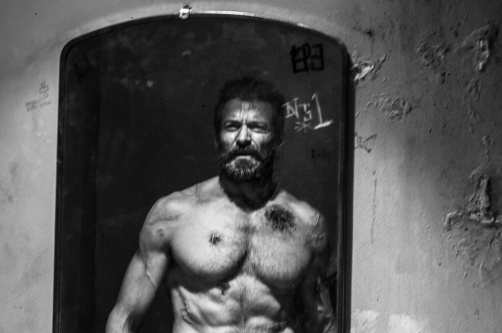 Hugh Jackman exibe físico impecável em Deadpool 3!