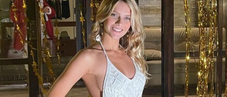 Isabella Santoni curte NY com novo amor!