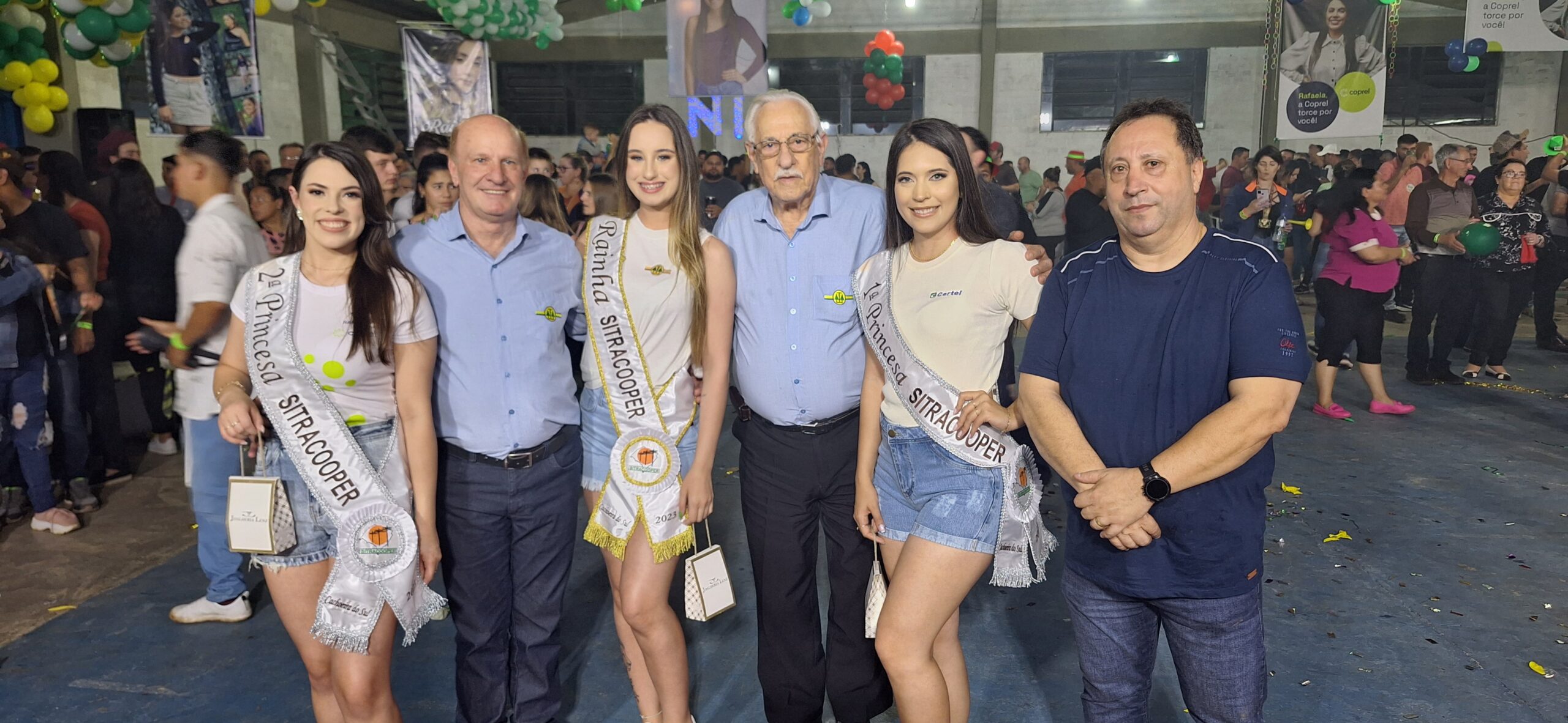 Soberanas do Sitracooper 2023 com o Presidente da CELETRO, José Benemídio Almeida, com vice-presidente e diretor-geral, Bertino Rech, e com o gerente de Relações Institucionais, Edson Moraes (Macarrão)