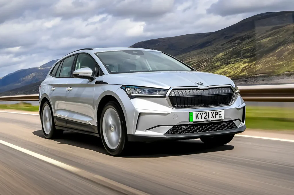 Skoda Enyaq recarregando em apenas 12 segundos / Crédito: Divulgação