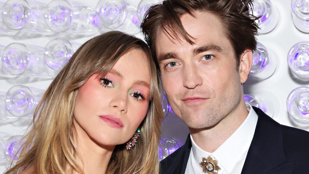 Confirmado! Suki Waterhouse e a gravidez com Robert Pattinson / Crédito: Divulgação