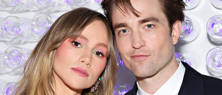 Robert Pattinson e Suki Waterhouse confirmam gravidez