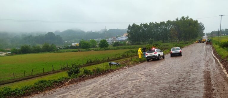 Acidente com carro de Cachoeira termina em morte na ERS-348