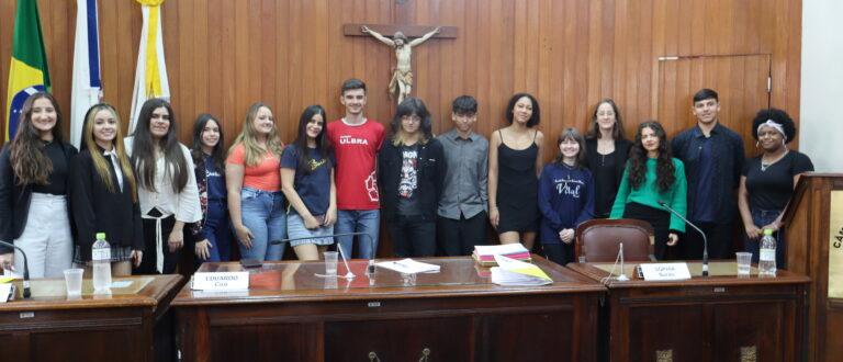 Câmara Estudantil Cachoeirense realiza sesão de posse