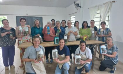 Coordenadoria da Mulher realiza Oficina de Natal no interior