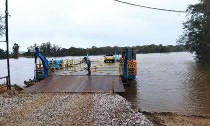 Balsa do São Lourenço restringe horário de funcionamento