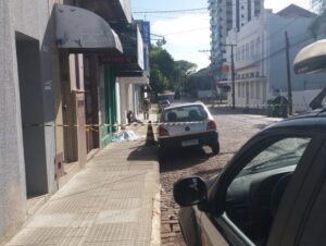 Jovem é morto em briga no centro de Cachoeira