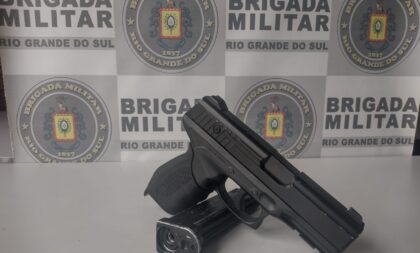 BM de Cachoeira do Sul prende homem por porte de arma falsa