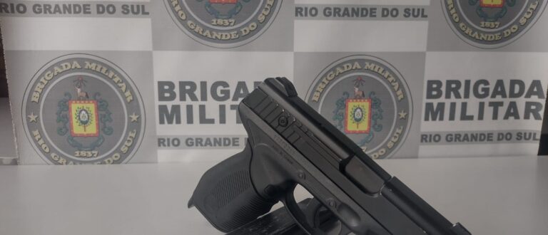 BM de Cachoeira do Sul prende homem por porte de arma falsa