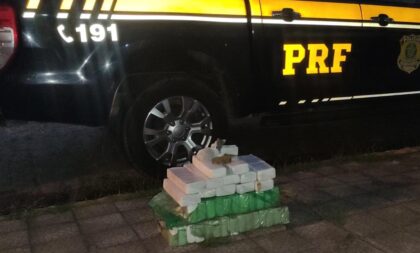 PRF prende dupla com 30 quilos de maconha na BR-290