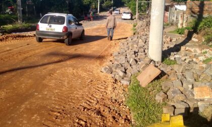 Cratera deixa Conde em meia pista