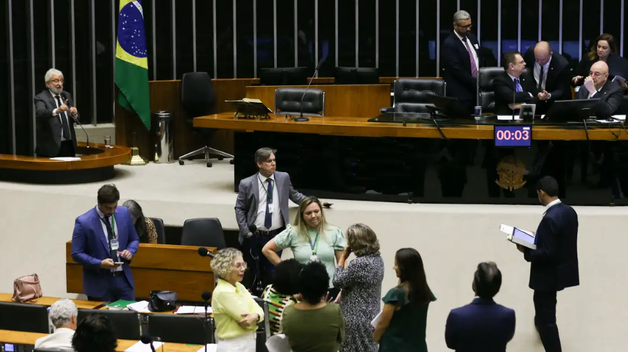 Após votação da proposta na Câmara, criminalização do uso de inteligência artificial para criar cenas de nudez vai agora para análise do Senado / Foto: Lula Marques/Ag. Brasil