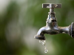 Oito bairros amanhecem sem água da Corsan