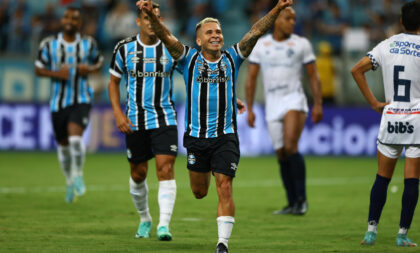 Com apoio da torcida, Grêmio vence São José na Arena