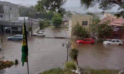 Temporal em Sobradinho deixa estragos e alagamentos