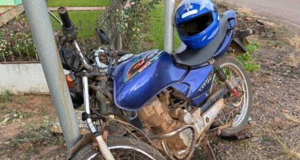 Motociclista fica ferido em acidente na ERS-400