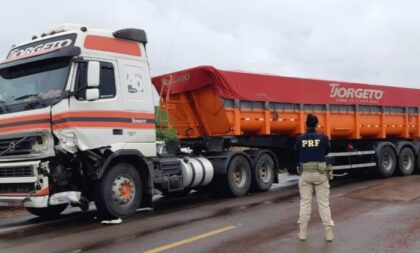 Carro com placas de Cachoeira se envolve em acidente na BR-290