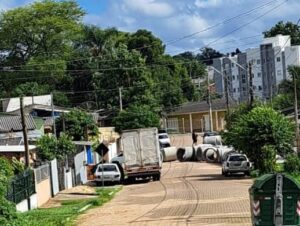 Moradores aguardam há dois anos por obra de canalização