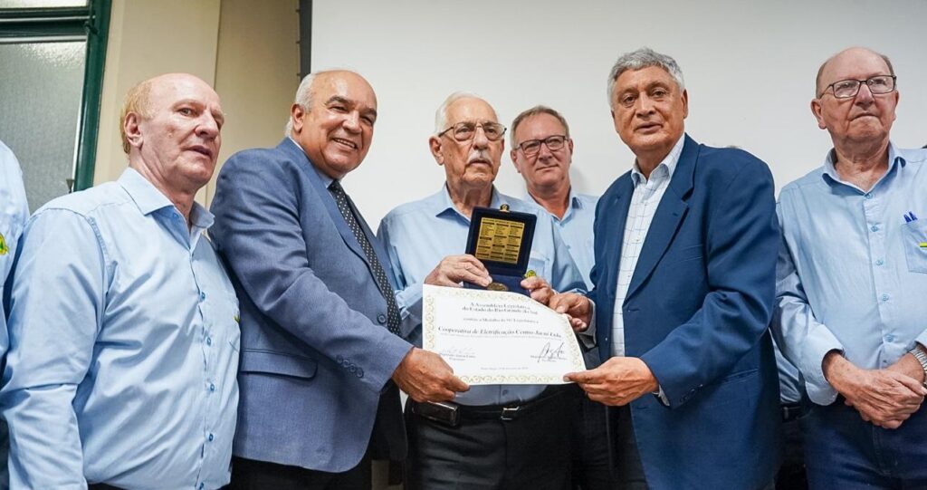 Distinção do Parlamento Gaúcho: CELETRO é reconhecida pelos relevantes serviços prestados aos mais de 24 mil associados dos 28 municípios de sua área de atendimento / Foto: Celito Jr./ALRS