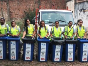 Coordenadoria da Mulher promove ação voltada à saúde das vassourinhas