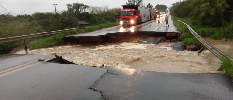 BR-290 está com bloqueio total em Charqueadas