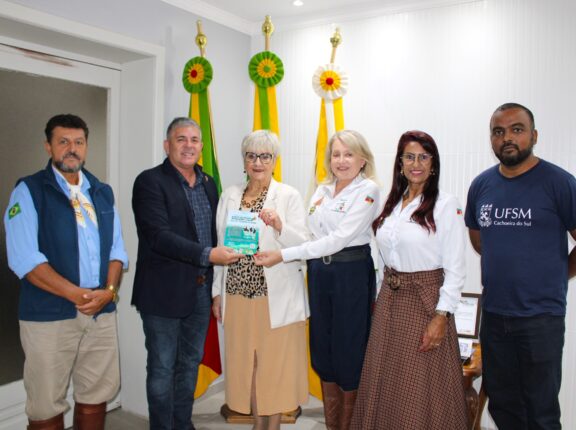 Semana Farroupilha: 5ª Região convida Angela para entrega da Centelha Regional