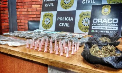 Polícia apreende porções de maconha e pinos de cocaína no Santo Antônio
