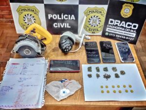 Polícia apreende ecstasy, cocaína e maconha no Bairro Habitar