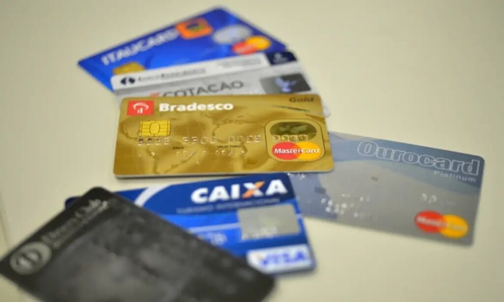 Dívidas com cartão de crédito e outras pendências podem ser negociadas com condições especiais até segunda-feira com os bancos / Foto: Arquivo/EBC