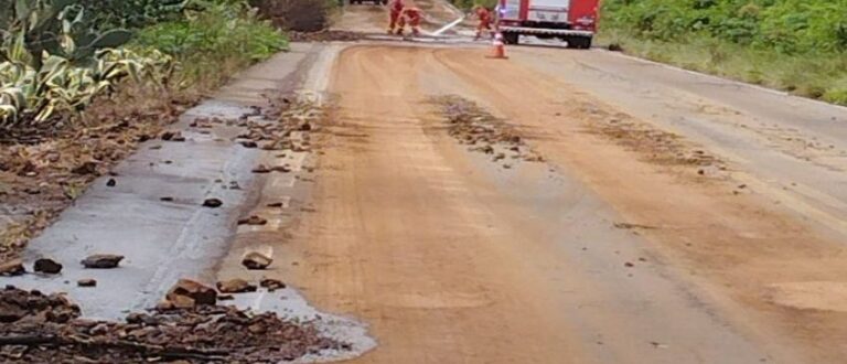 Pelotão Rodoviário de Cachoeira do Sul: deslizamento atinge ERS-400