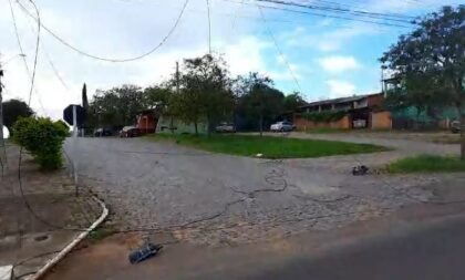 Caminhão arrebenta fios e postos de saúde da zona norte ficam sem internet