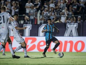 Grêmio empata com o Operário-PR na estreia da Copa do Brasil