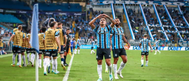 Grêmio conquista primeira vitória no Brasileirão