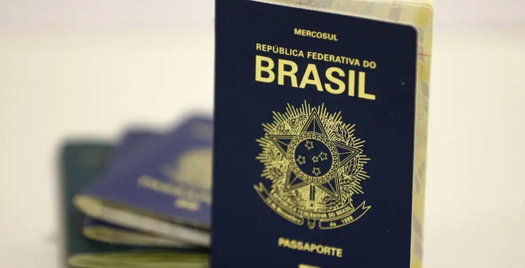 Passaportes: serviço de agendamento pela internet está temporariamente indisponível após tentativa de invasão aos sistemas da Polícia Federal / Foto: Marcelo Camargo / Ag. Brasil