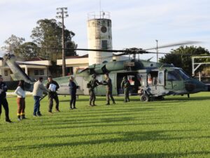 FAB encaminha cestas básicas para Novo Cabrais via helicóptero