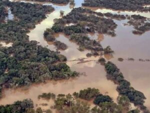 Ponte de Pedra está debaixo d’água