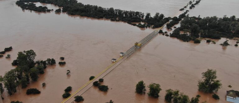 Ponte do Fandango está debaixo d’água