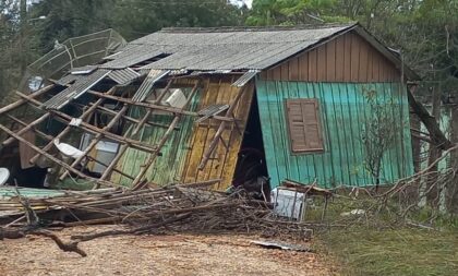 No Balneário Irapuá, um cenário de destruição