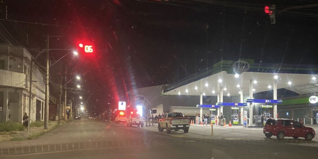 Chegada de gasolina provoca correria ao Posto Sim desde a noite desta segunda-feira (6) / Foto: Divulgação